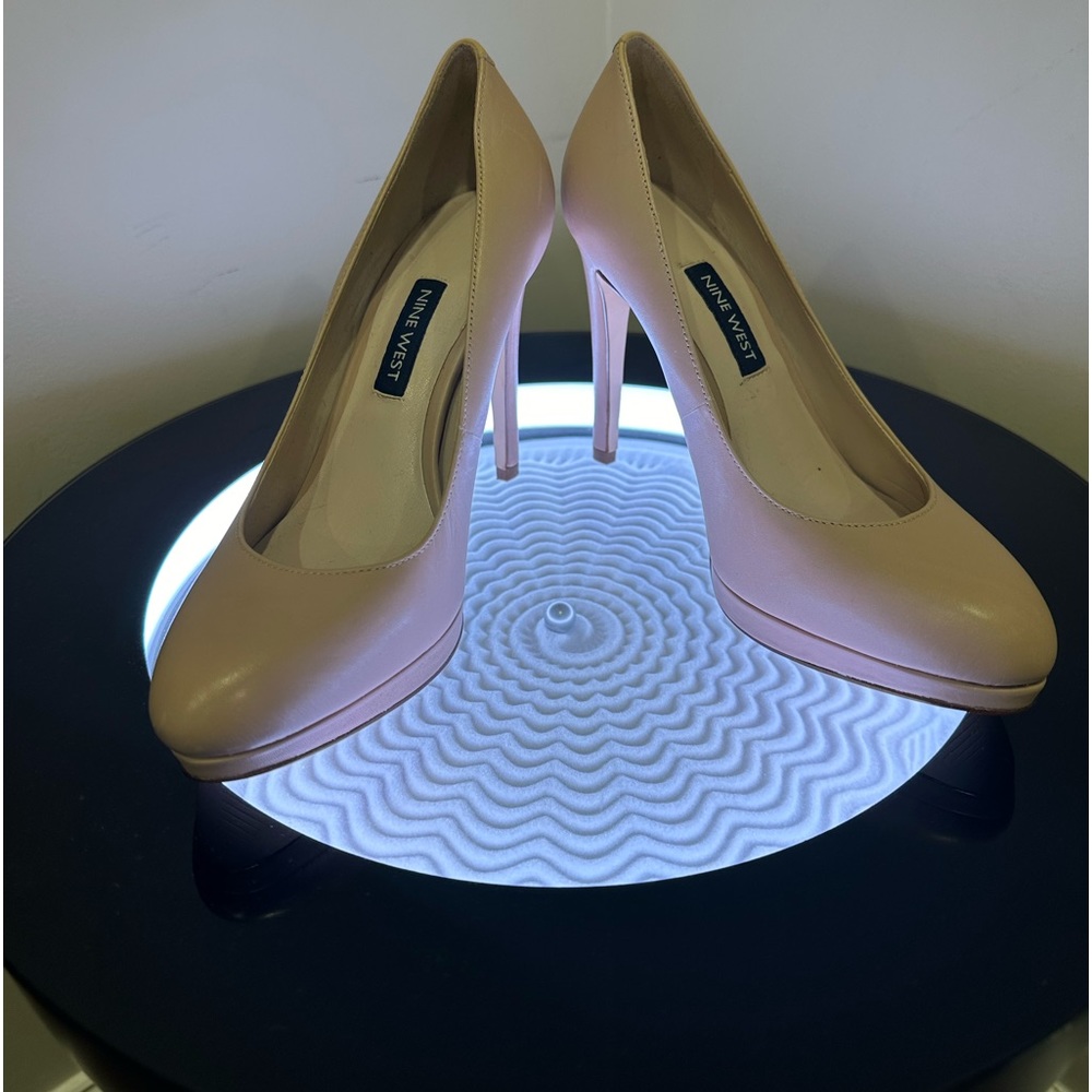 NINE WEST Quabree Platform Pumps in Nude color